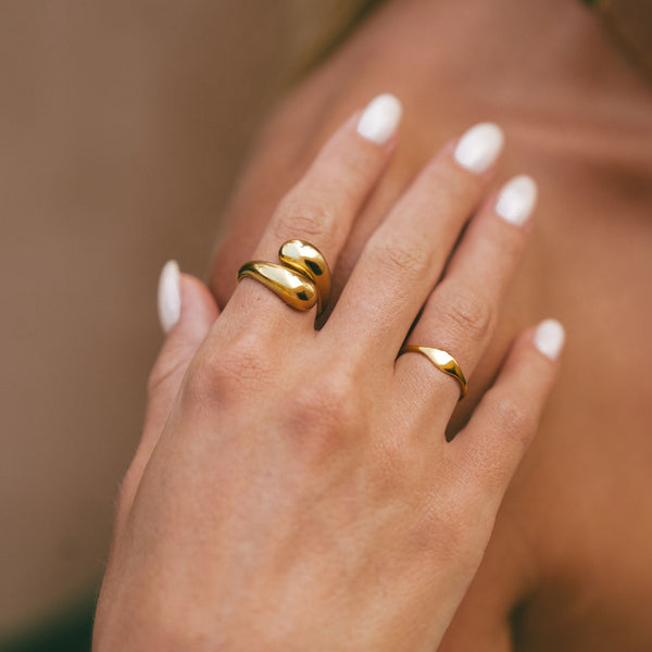 Dainty Signet Ring