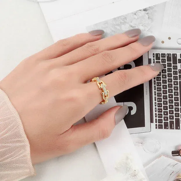 Anel de Ouro Chloé 8