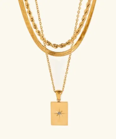 Colar Raphaela em camadas de ouro