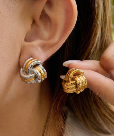 Brincos robustos com nó de ouro Avielle 2