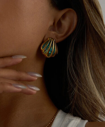 Brincos Concha Dourada Nixie 2