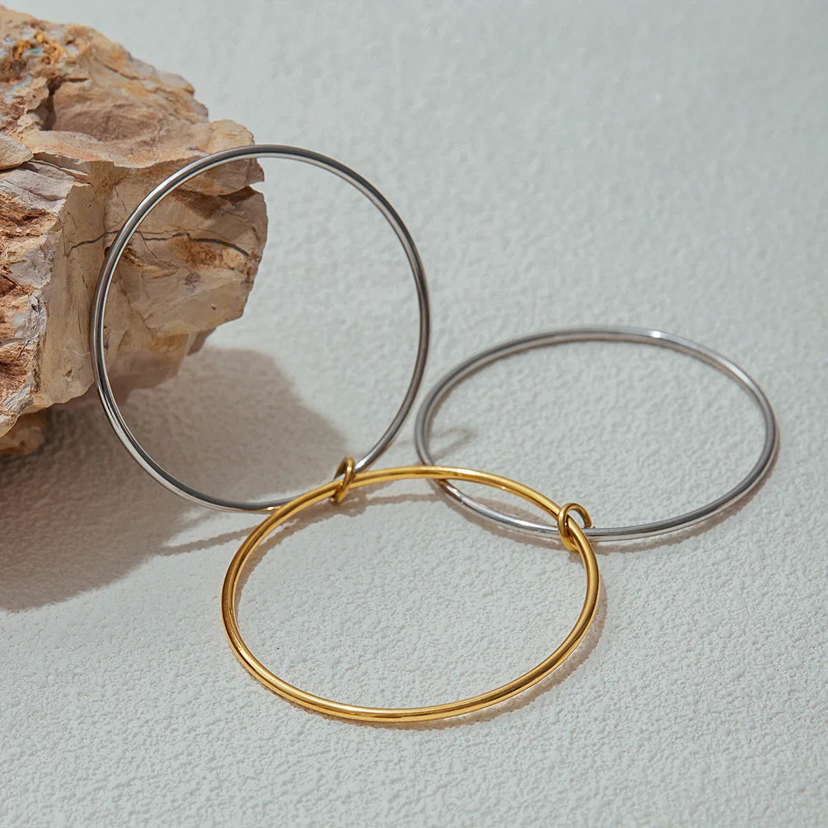 Pulseira empilhada de dois tons Romina 9