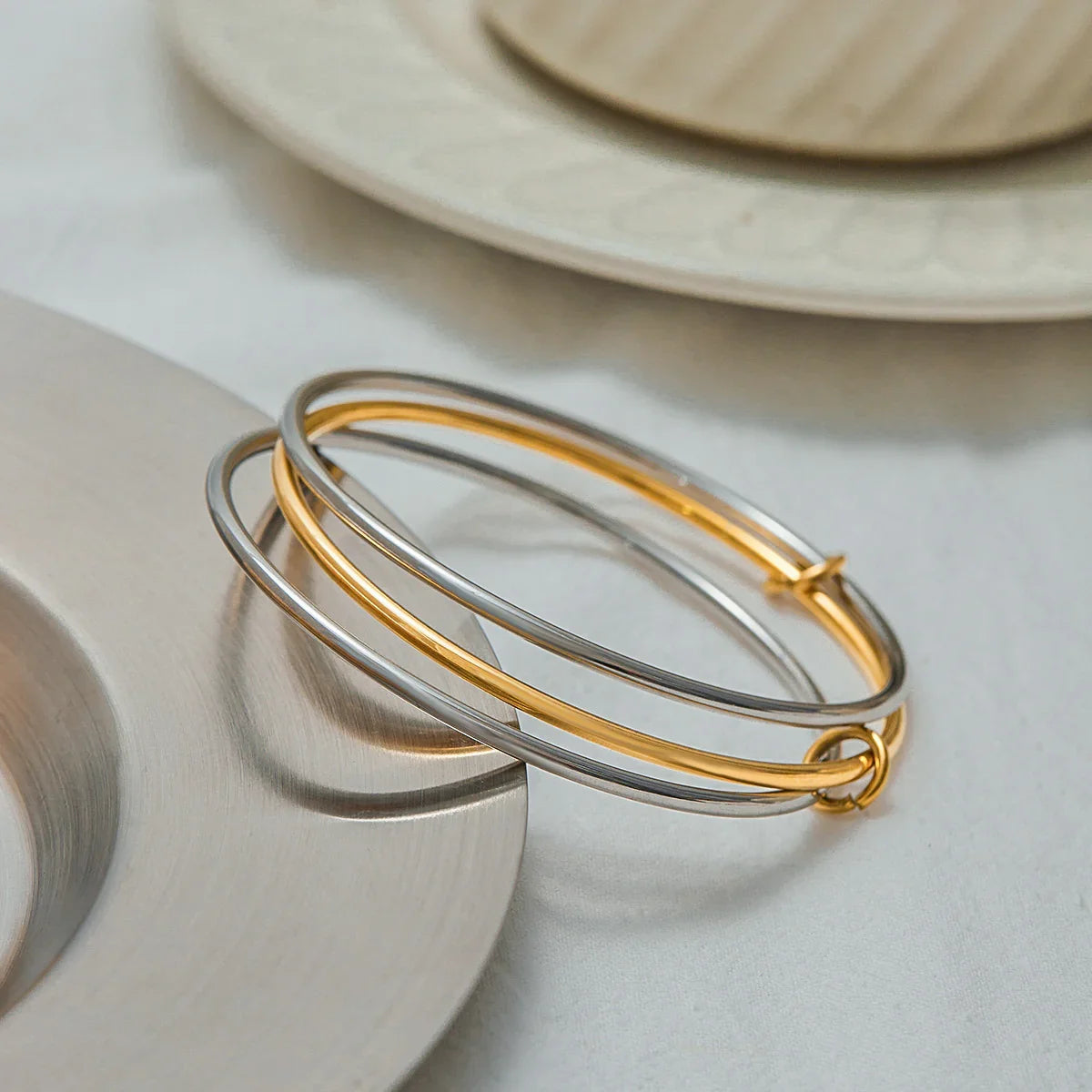 Pulseira empilhada de dois tons Romina 7