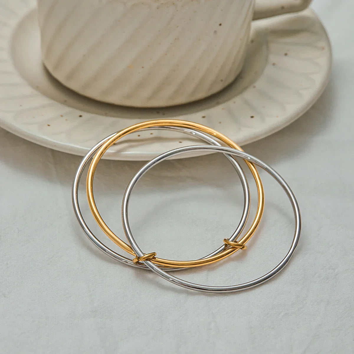 Pulseira empilhada de dois tons Romina 8